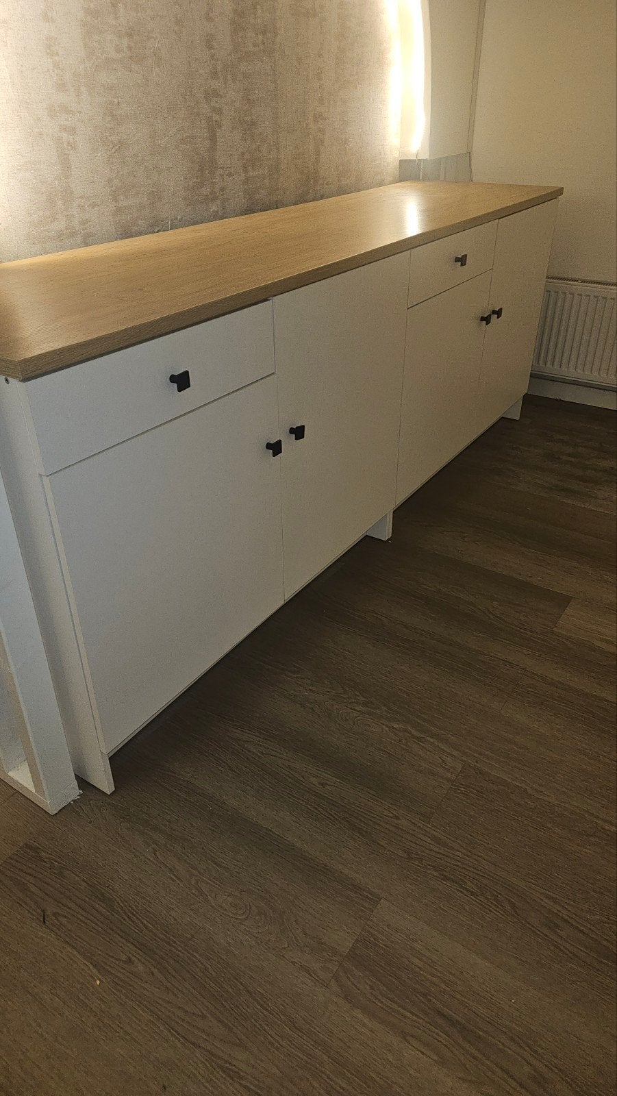 Witte dressoir met houten blad en lades, Ophalen, Gebruikt, Modern, functioneel, Met lade(s)