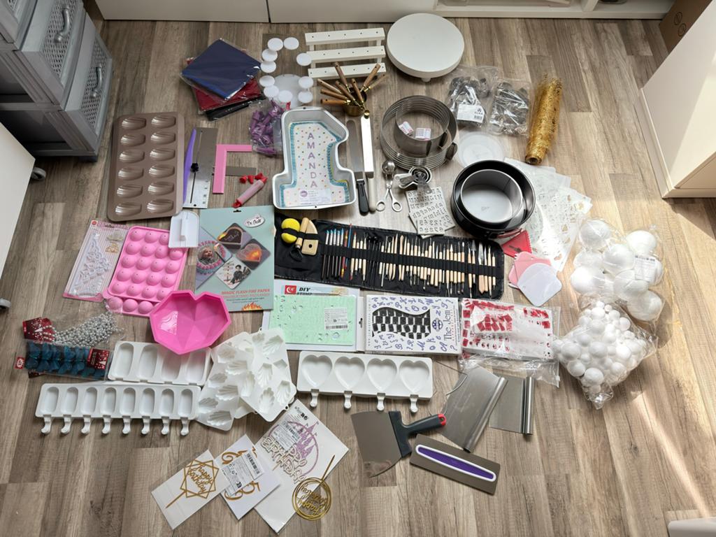 Grote partij bakspullen:vormen, decoratie & gereedschap, Ophalen of Verzenden, Gebruikt, Taarten of Cupcakes, Overige typen