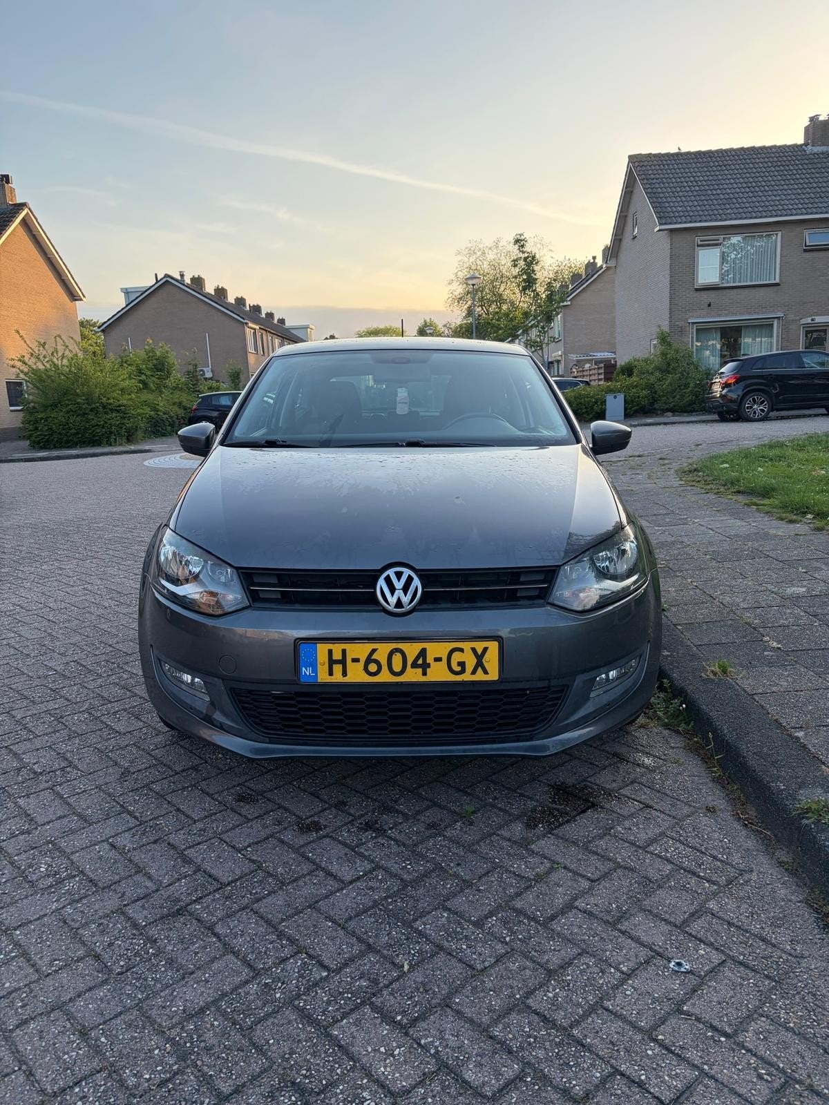 Volkswagen Polo 1.4 16V 63KW DSG 2010 Grijs, Stof, 40 €/maand, 4 cilinders, Stoelverwarming