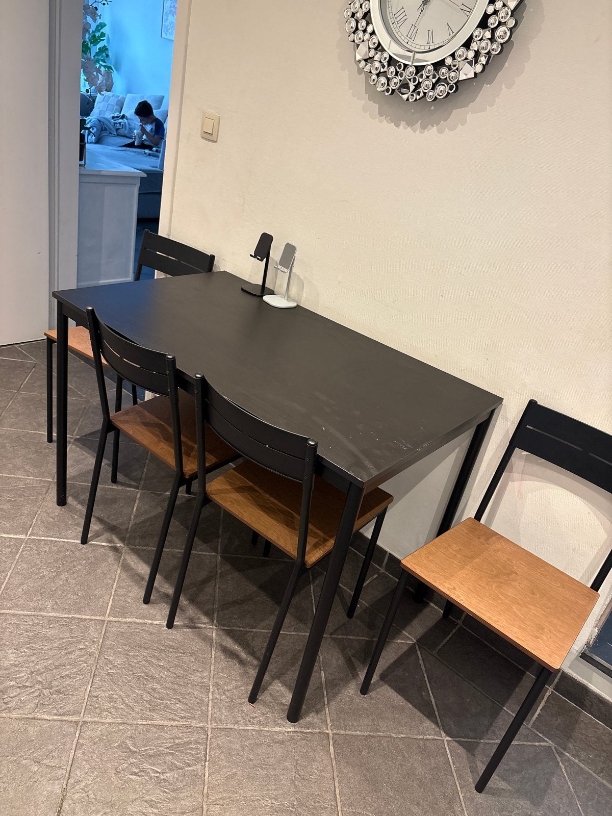 Eettafel met 4 stoelen - Zwart/Hout, Ophalen, Gebruikt, 100 tot 150 cm, 50 tot 100 cm