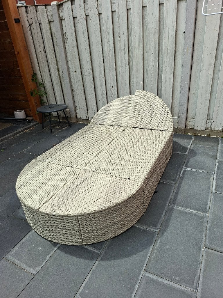 Wicker ligbed / loungebed voor buiten, Zo goed als nieuw, Loungeset, Wicker, Bank