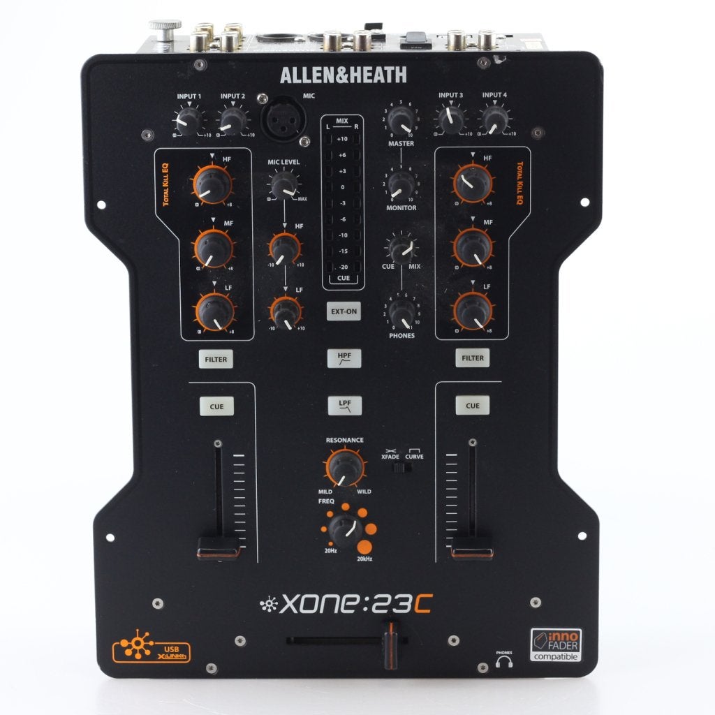 Allen & Heat XONE 32C Mengpaneel, Muziek en Instrumenten, Mengpanelen, Allen & Heath, Zo goed als nieuw, https://www.allen-heath.com/support/