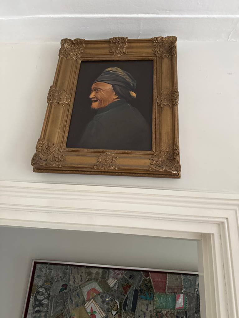 Oud portret schilderij in sierlijke lijst, Ophalen