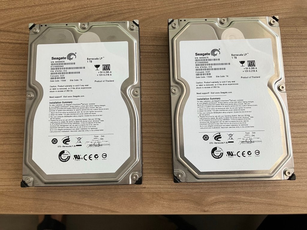 Seagate SATA 1 TB 3.5" HDD (2 stuks), Computers en Software, Harde schijven, Intern, Gebruikt, Seagate, Ophalen of Verzenden