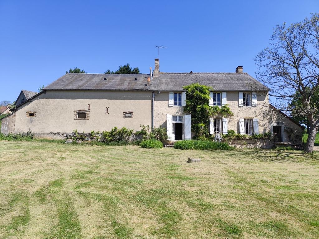 Landelijke woning in de Bourgogne 200m², Huizen en Kamers, Buitenland, 8 kamers, Frankrijk, Woonhuis, 202 m²