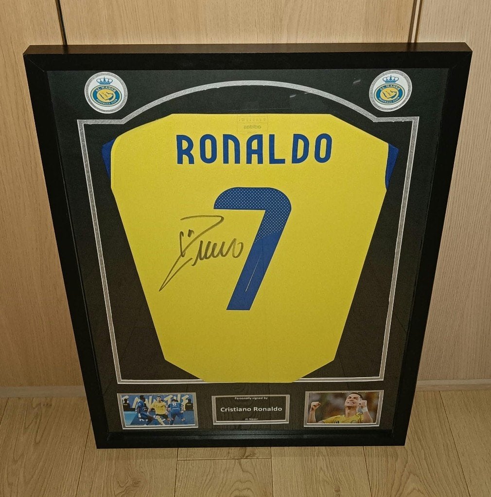 Gesigneerd shirt Ronaldo - Al Nassr - met certificaat, Verzenden, Nieuw, Buitenlandse clubs, Shirt