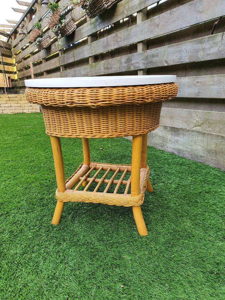 Bijzettafel riet, Minder dan 55 cm, Rond, Zo goed als nieuw, Rotan