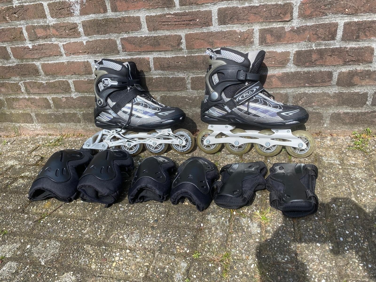 Nette Fila skeelers met beschermset - Maat 44, Ophalen of Verzenden, Gebruikt, Heren
