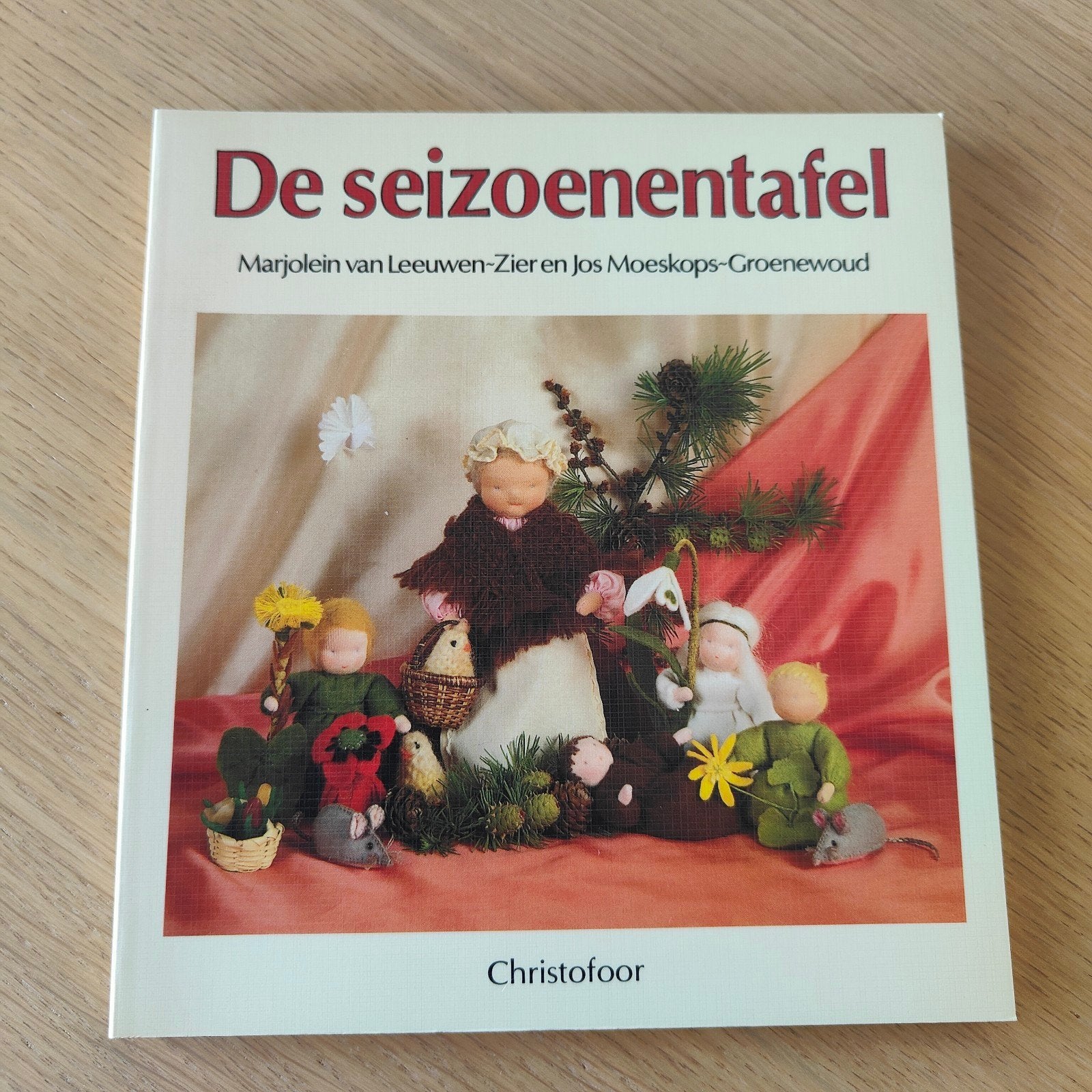 De Seizoenentafel - Knutselboek voor alle seizoenen, Ophalen of Verzenden, Zo goed als nieuw, Overige onderwerpen, Marjolein van Leeuwen-Zier en Jos Moeskops-Groenewoud