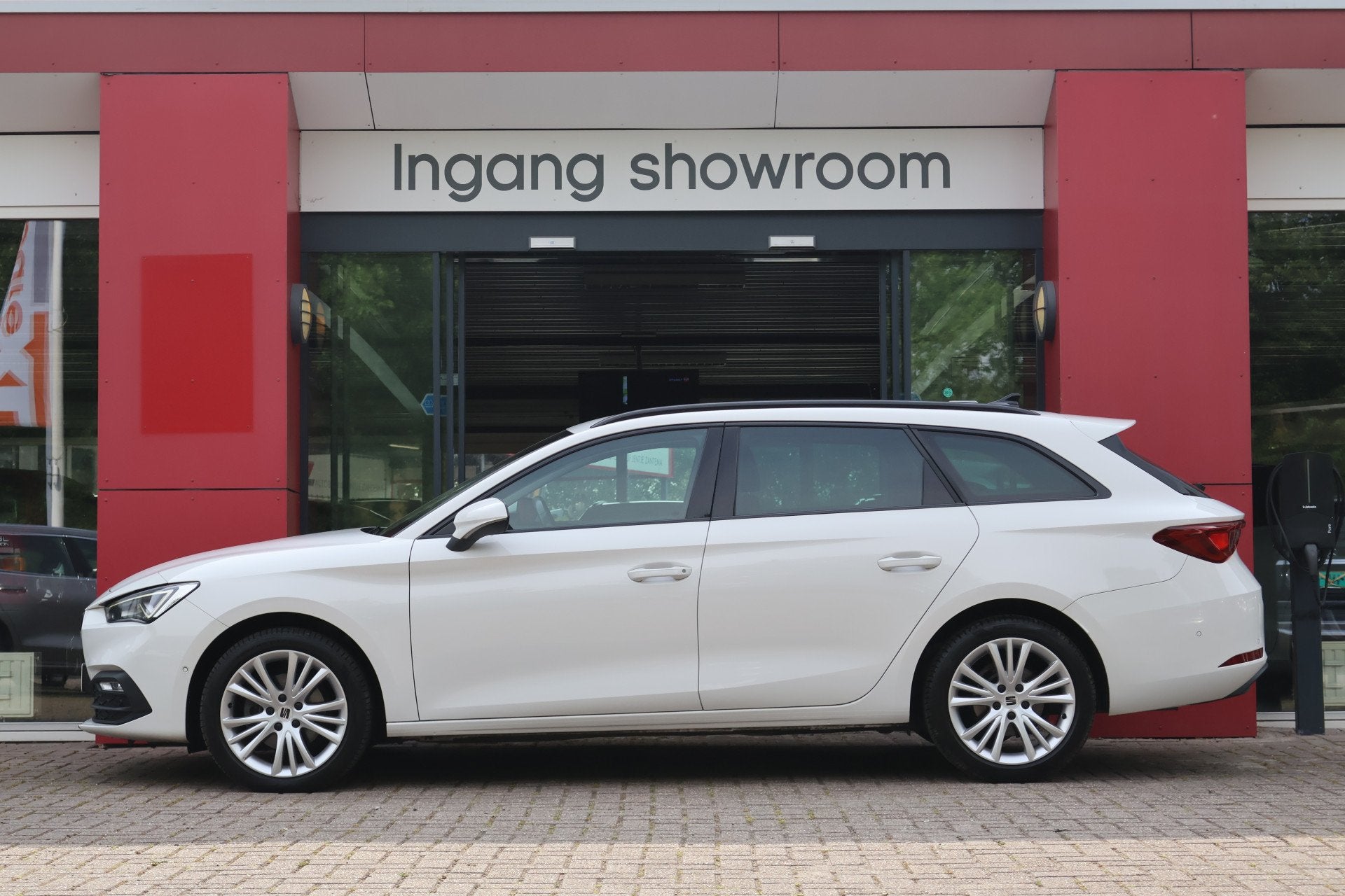 SEAT Leon Sportstourer 1.5 TSI Style Launch Edition | Black, Voorwielaandrijving, Stof, 4 cilinders, Leon