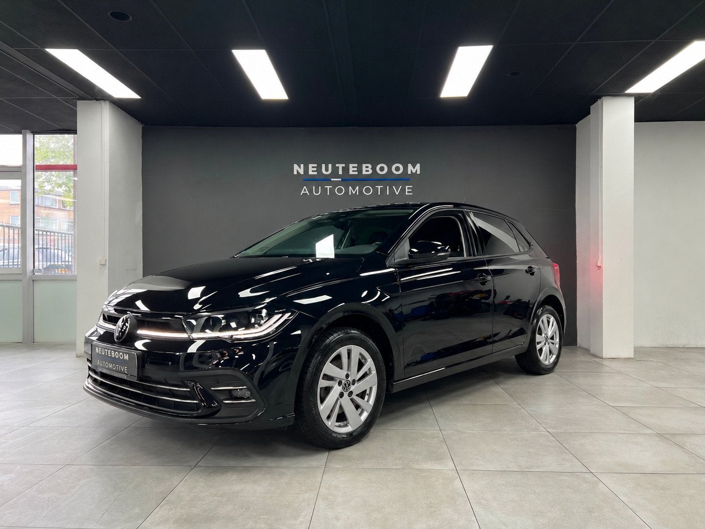 Volkswagen Polo 1.0 TSI | Lane | Clima | Carplay| IQ-light, Dealer onderhouden, Stof, Gebruikt, Zwart