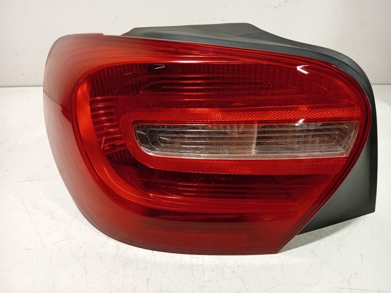 Achterlicht links buiten Mercedes-Benz A-Klasse, Auto-onderdelen, Verlichting, Onderdelen@venauto.nl, Van der Ven Autorecycling B.V.