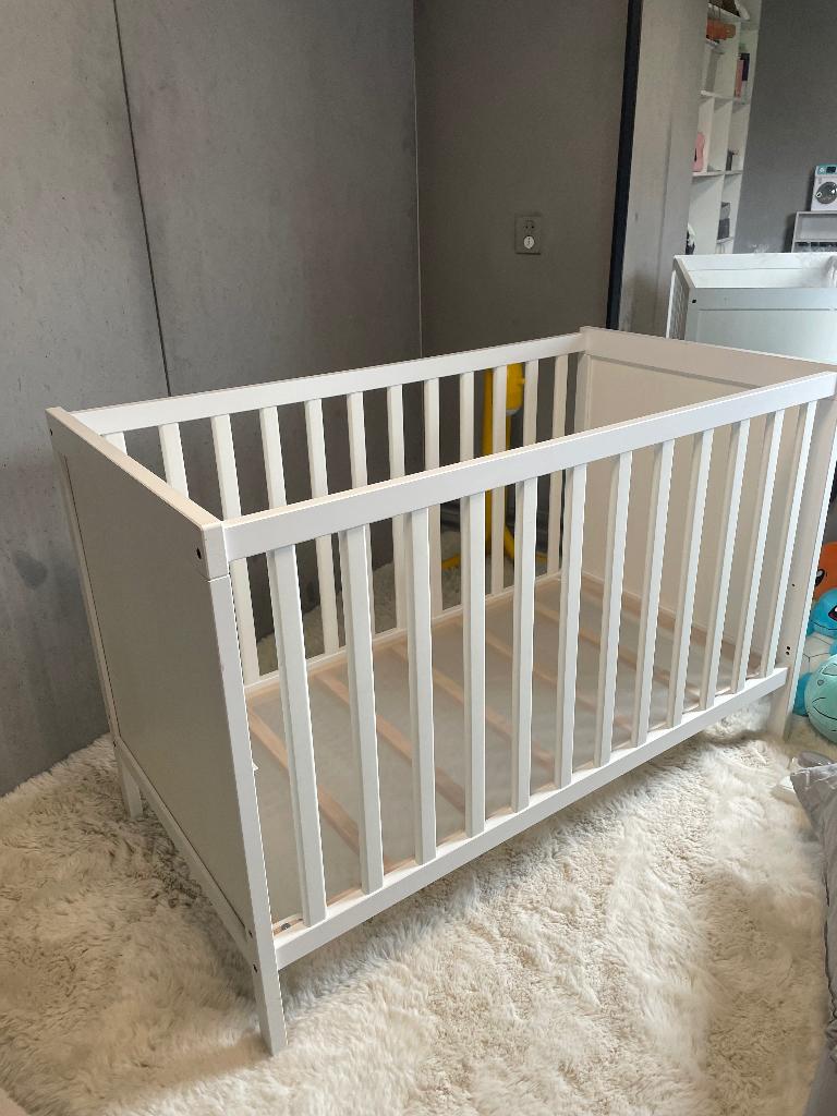 Baby bed 60x120cm, Ophalen, Zo goed als nieuw, Minder dan 140 cm, Minder dan 70 cm