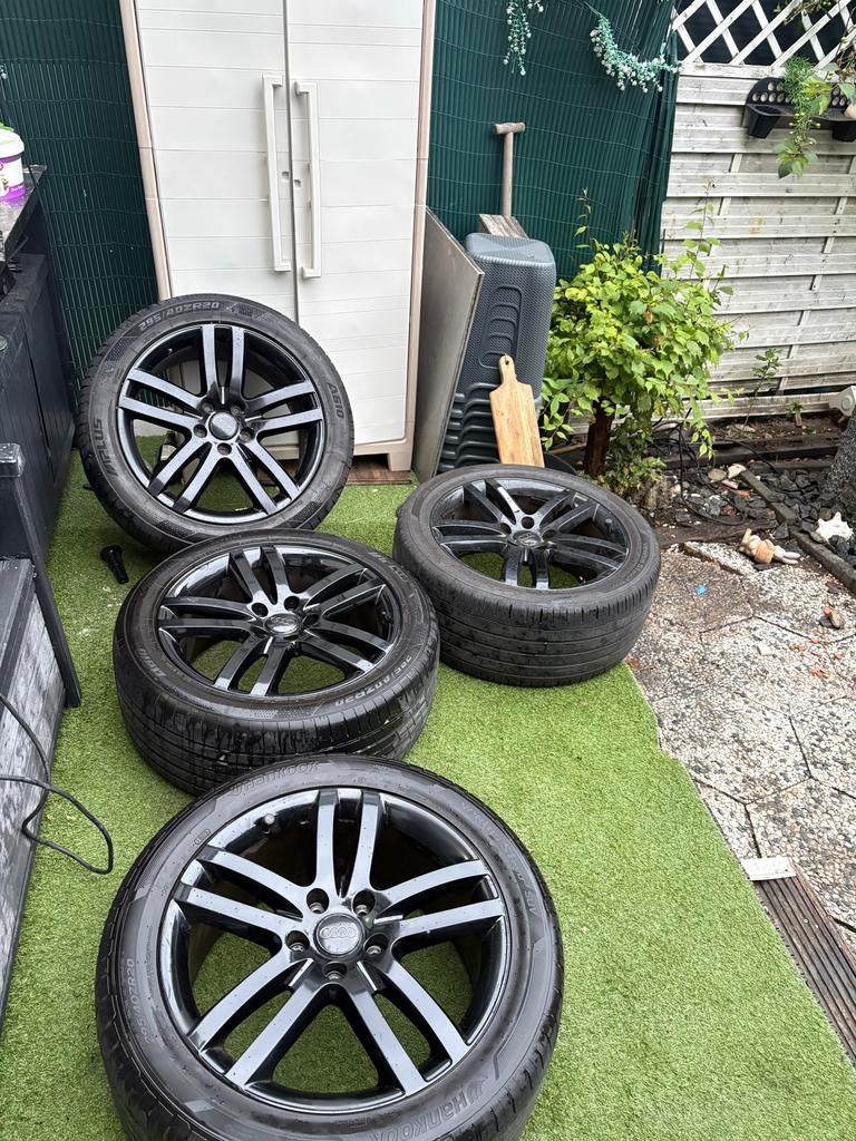 20 inch zwarte velgen met banden voor Audi, Auto-onderdelen, Banden en Velgen, Banden en Velgen, 20 inch, Personenwagen, Gebruikt