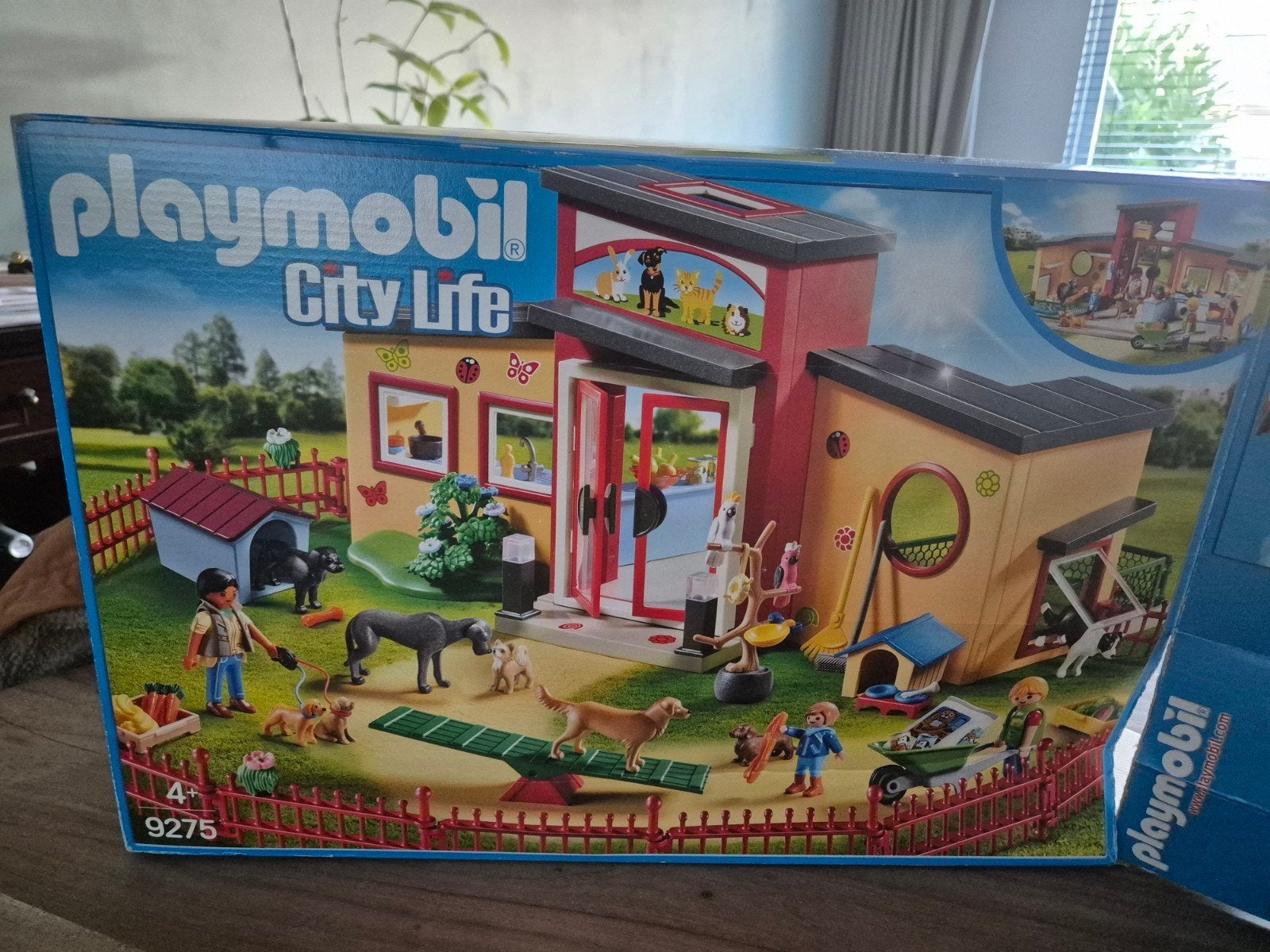 Playmobil City Life Hondenpension 9275 - Zo goed als nieuw, Gebouw, Complete set, Ophalen of Verzenden, Zo goed als nieuw