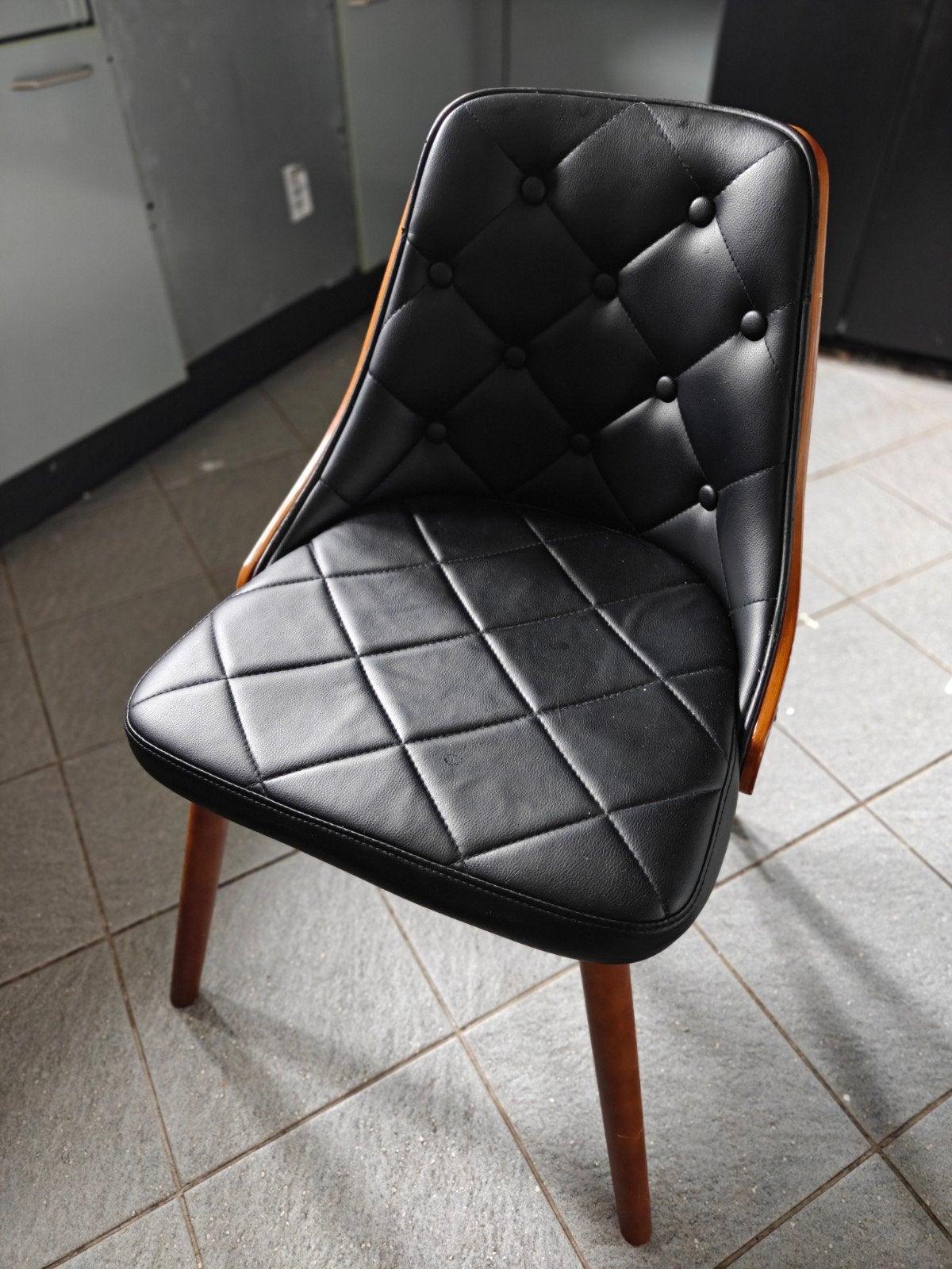 eetkamerstoel zwart en wit, Huis en Inrichting, Stoelen, Gebruikt, Zwart, Vijf, Zes of meer stoelen, Ophalen