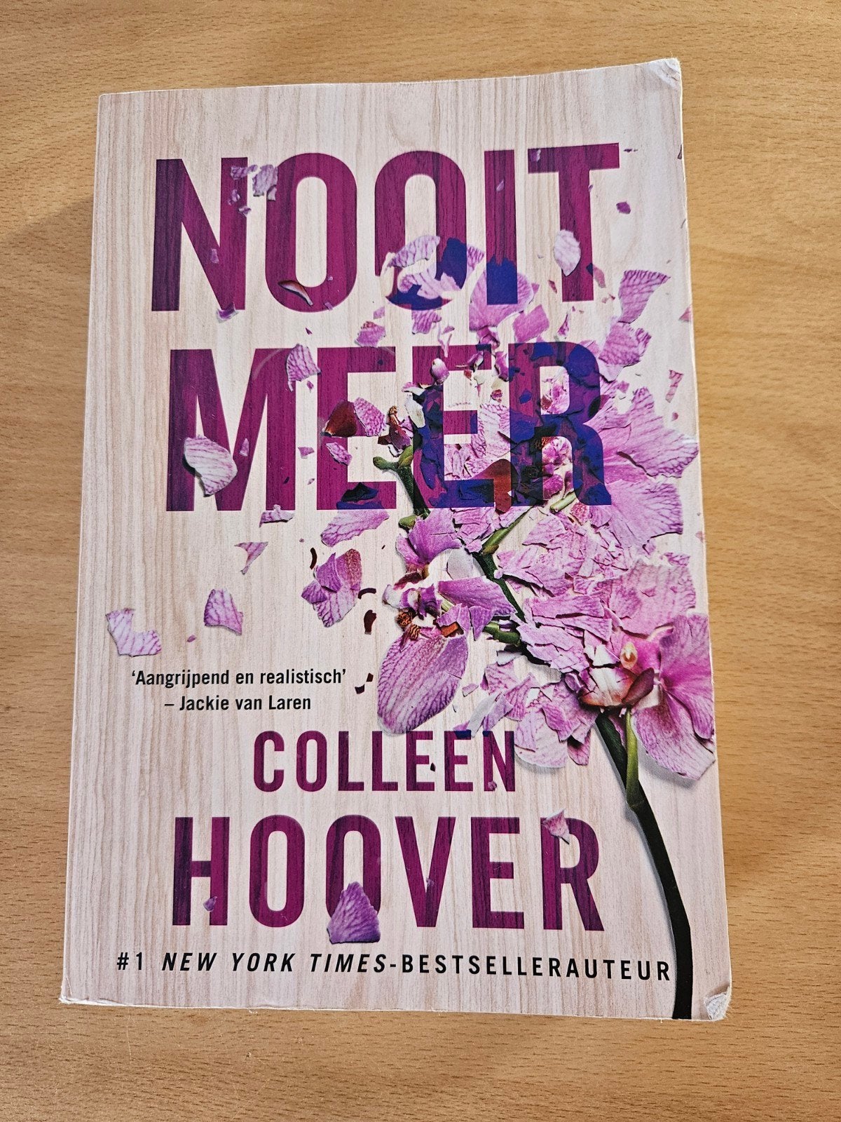 Colleen Hoover - Nooit meer, Boeken, Ophalen of Verzenden, Zo goed als nieuw, Colleen Hoover