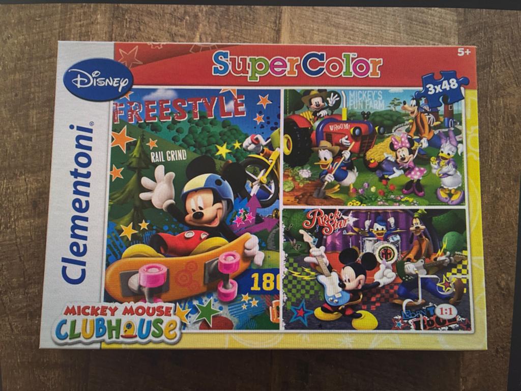 Disney Mickey Mouse Clubhouse SuperColor Puzzel 3x48, Ophalen of Verzenden, Meer dan 50 stukjes, Zo goed als nieuw, 6 jaar of ouder