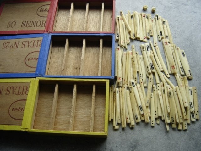 mahjong sticks  1920 buffalo bone, Antiek en Kunst, Antiek | Speelgoed, Ophalen
