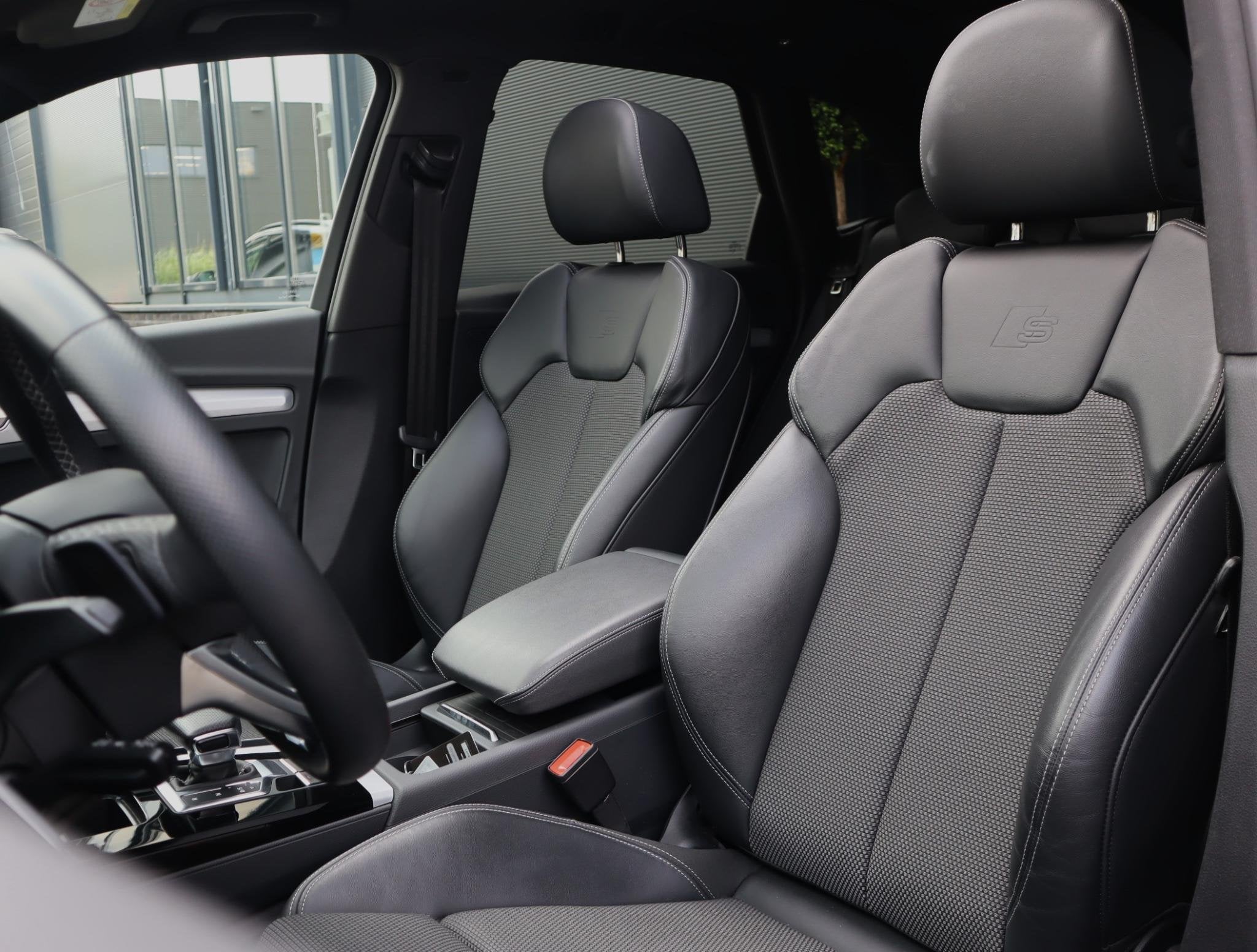Audi Q5 50 TFSI e S Line | Pano | B&O | ACC | Stoelen en ach, Auto's, Audi, Gebruikt, 4 cilinders, Plug-in hybride, Bedrijf