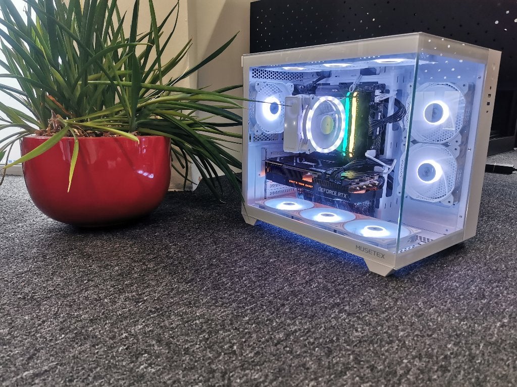 MSI Mag - RTX 2070 Super, Ophalen of Verzenden, Zo goed als nieuw, SSD