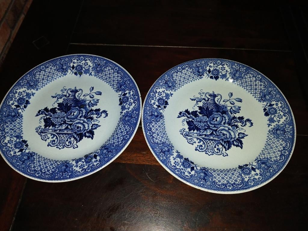 Petrus Regout Banka blauw wandborden,2stuks, 23cm, Antiek en Kunst, Ophalen of Verzenden