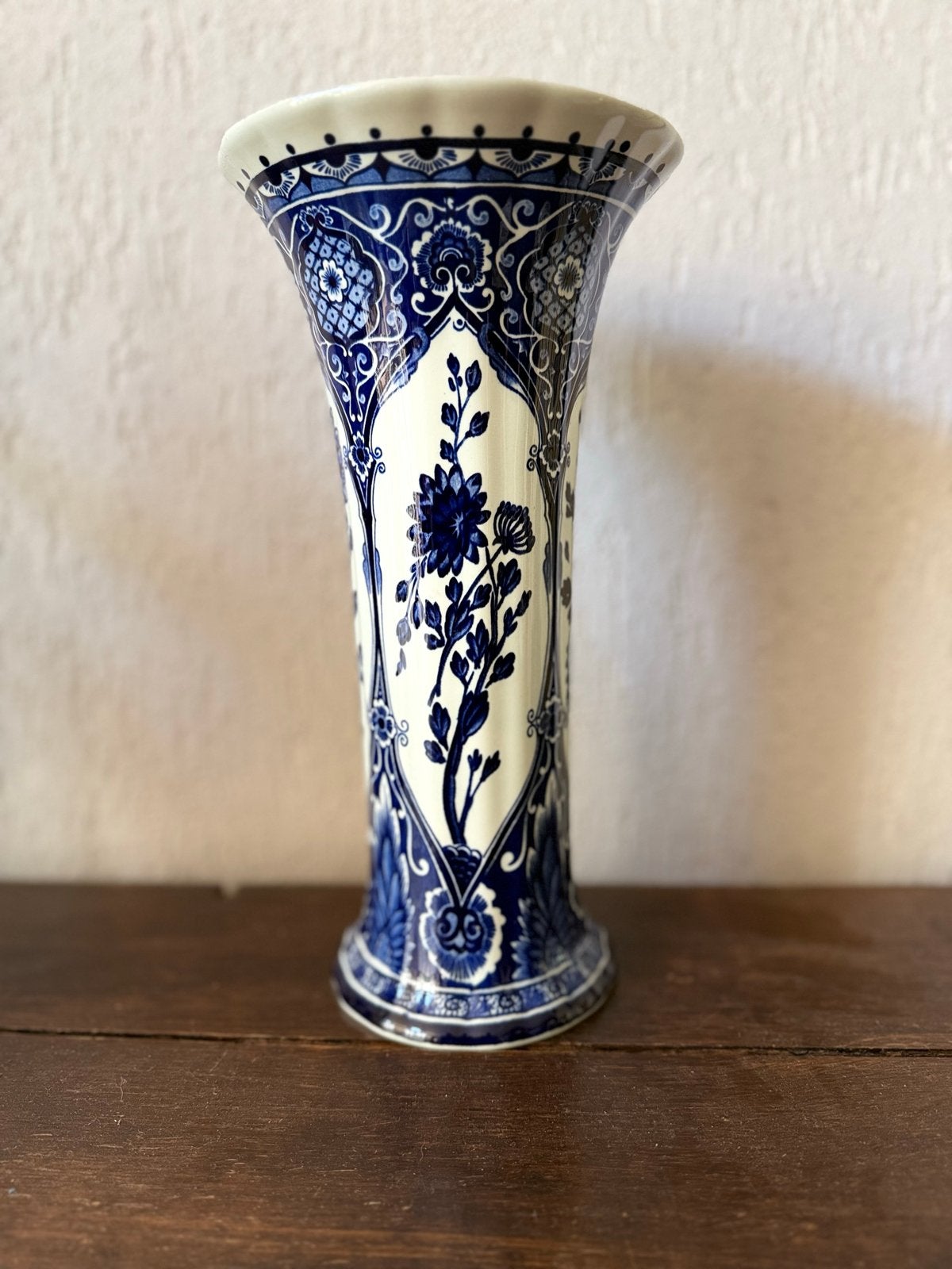 Prachtige Delfts blauwe vaas van Boch Royal Sphinx, Antiek en Kunst, Antiek | Vazen, Ophalen of Verzenden