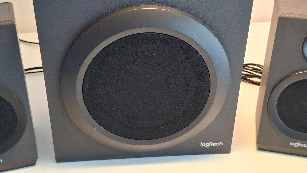 Logitech Z333 PC Speakerset 2.1  +  Subwoofer, Computers en Software, Ophalen of Verzenden, Zo goed als nieuw, Audiokanaal 2.1