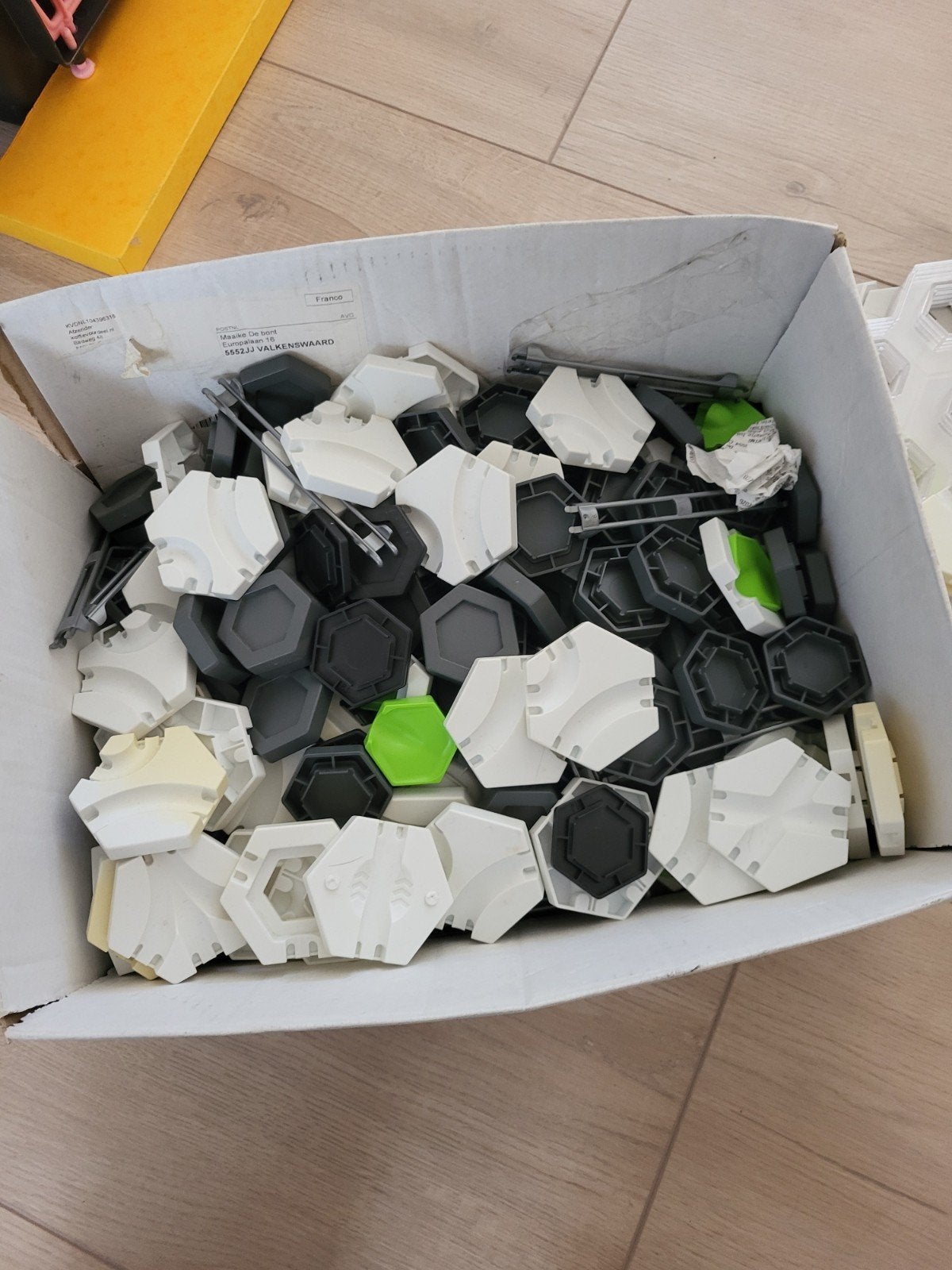 Grote doos met GraviTrax onderdelen (wit, grijs, groen), Ophalen, Gebruikt, Jongen of Meisje