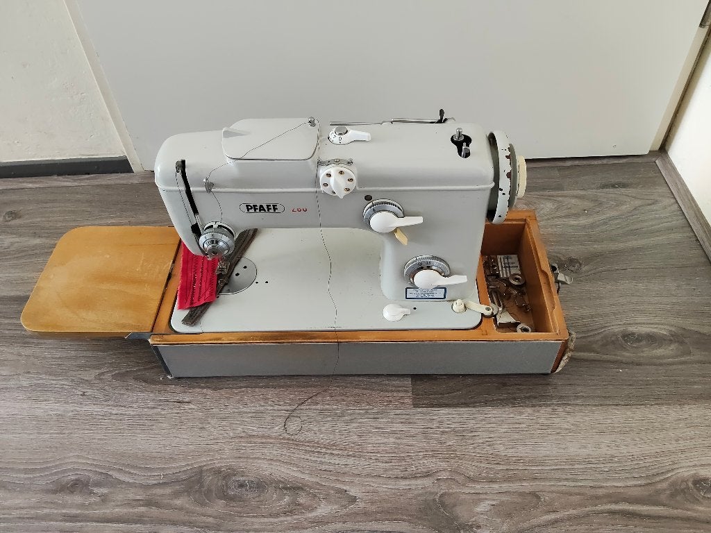 Pfaff 260, Ophalen, Gebruikt, Naaimachine, Pfaff