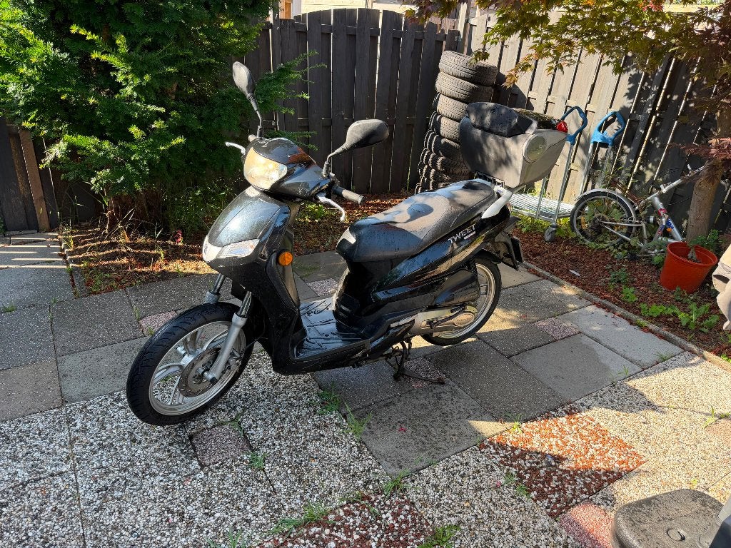 Peugeot scooter, Fietsen en Brommers, Scooters | Peugeot, Ophalen, Gebruikt, Overige modellen, Maximaal 45 km/u