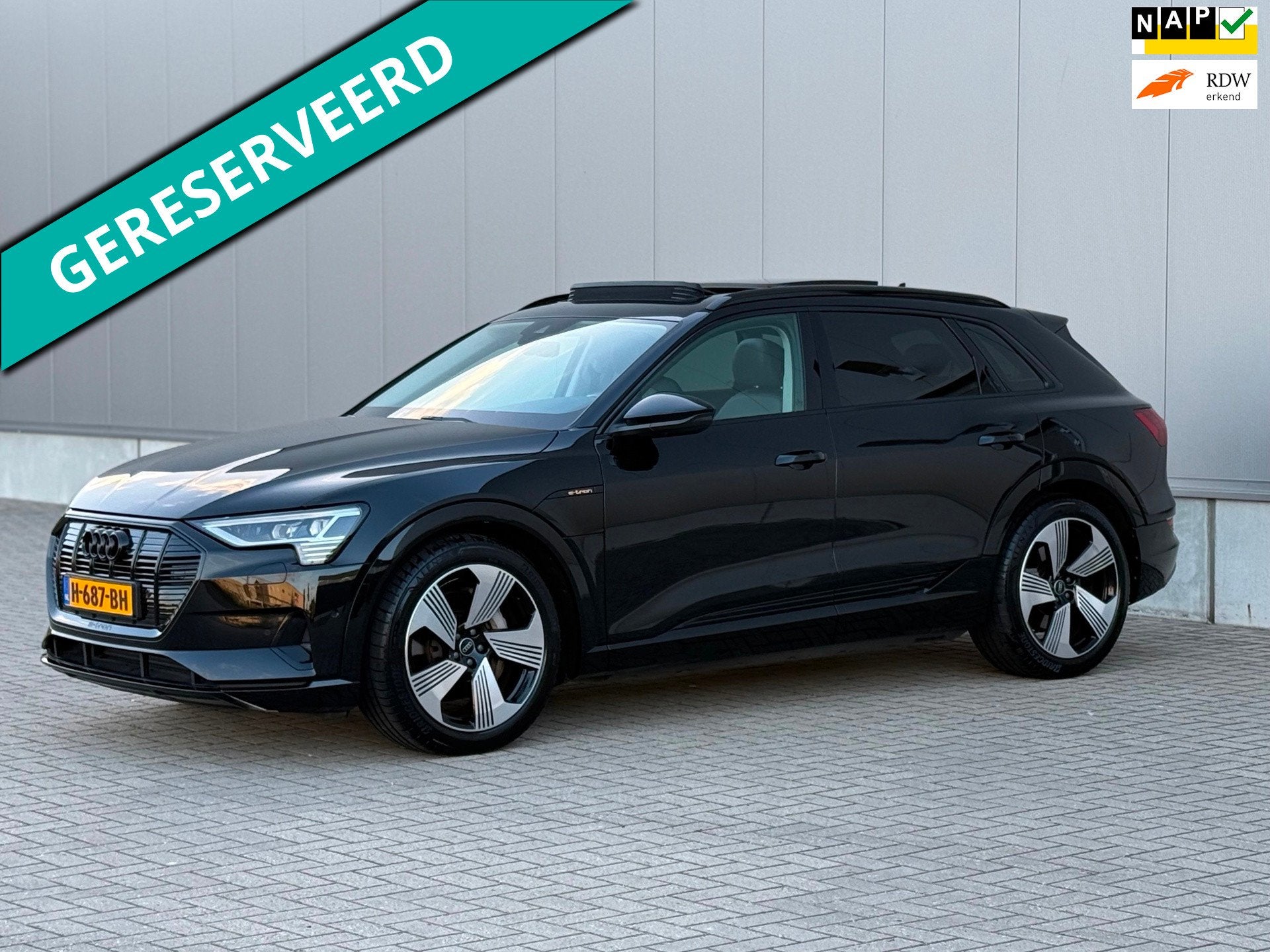 Audi E-tron E-tron 50 quattro SOH 92% PANO 71 kWh, Auto's, Automaat, Dealer onderhouden, Zwart, Vierwielaandrijving