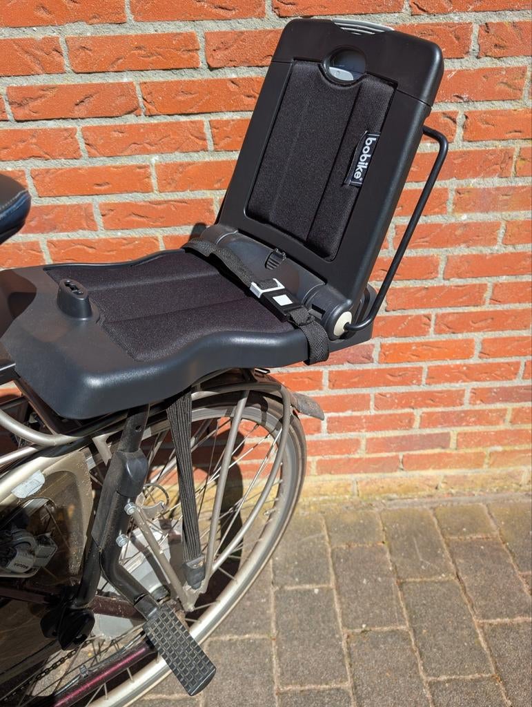 Bobike junior achterzitje, 22 - 35 kg, Fietsen en Brommers, Fietsaccessoires | Fietsstoeltjes, Ophalen, Gebruikt, Voetsteuntjes