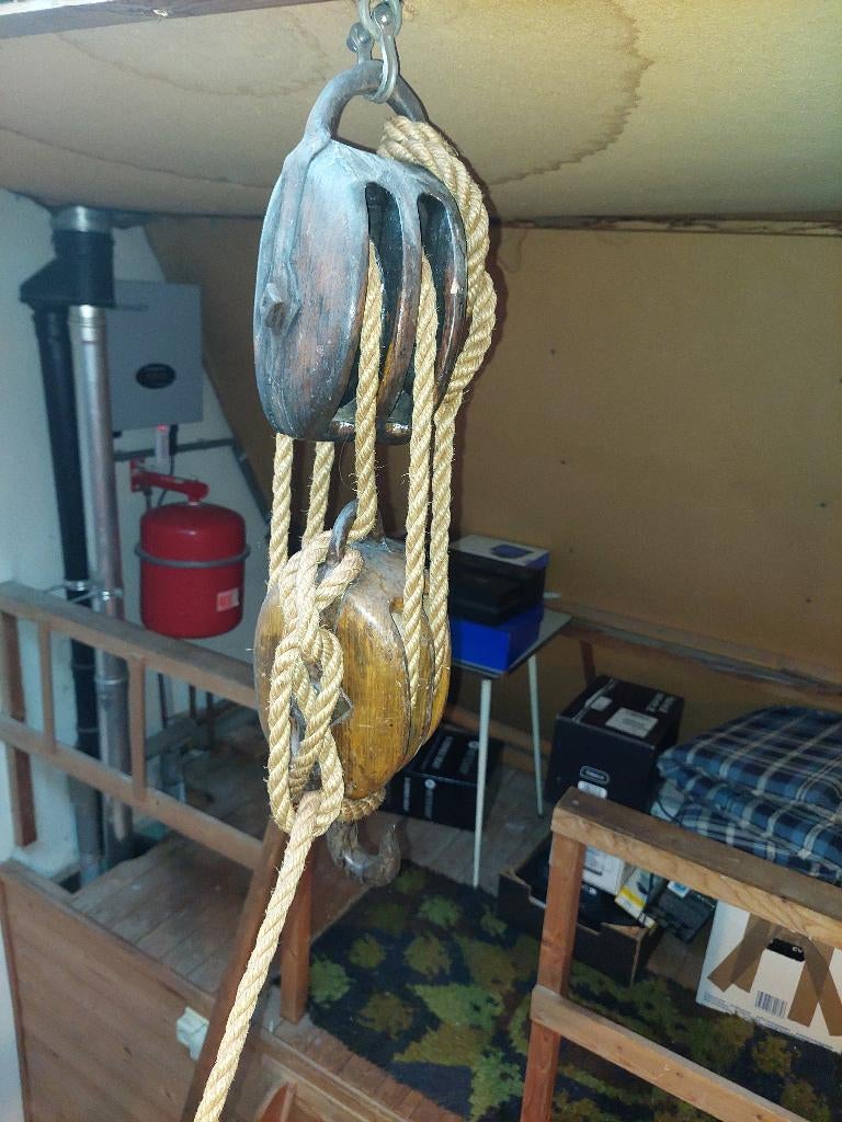 Scheepsblokken Takel, Ophalen