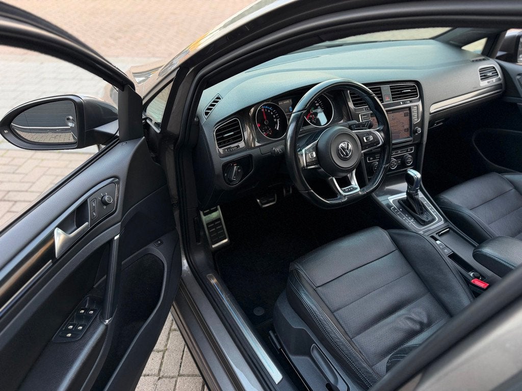 Volkswagen Golf 1.4 TSI GTE Panoroma Dak Automaat Cruise Nav, Auto's, 8 kWh, Gebruikt, 4 cilinders, 150 pk