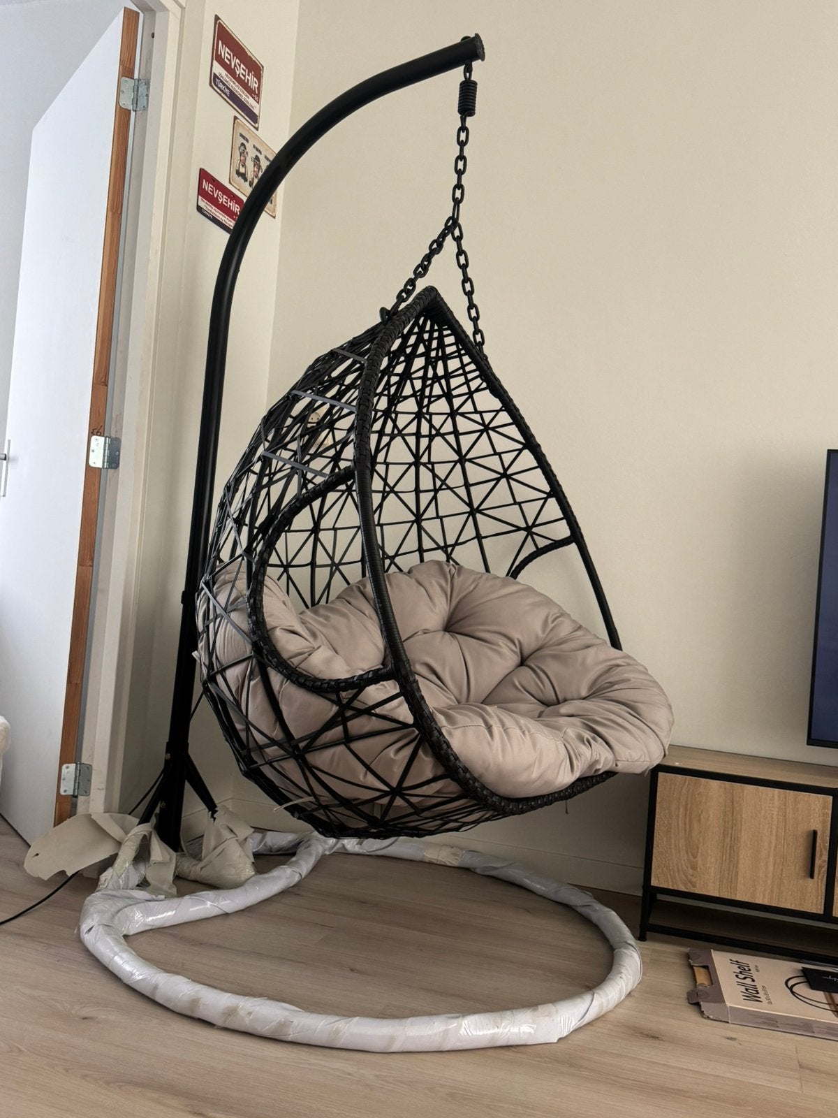 Hangstoel, Ophalen, Nieuw
