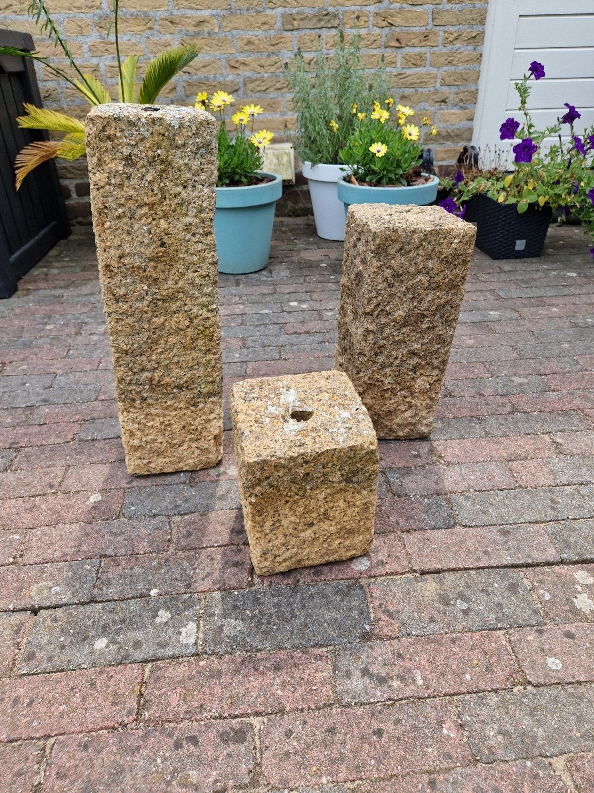 3 mooie waterzuiltjes, Tuin en Terras, Ophalen, Gebruikt, Graniet, Waterornament