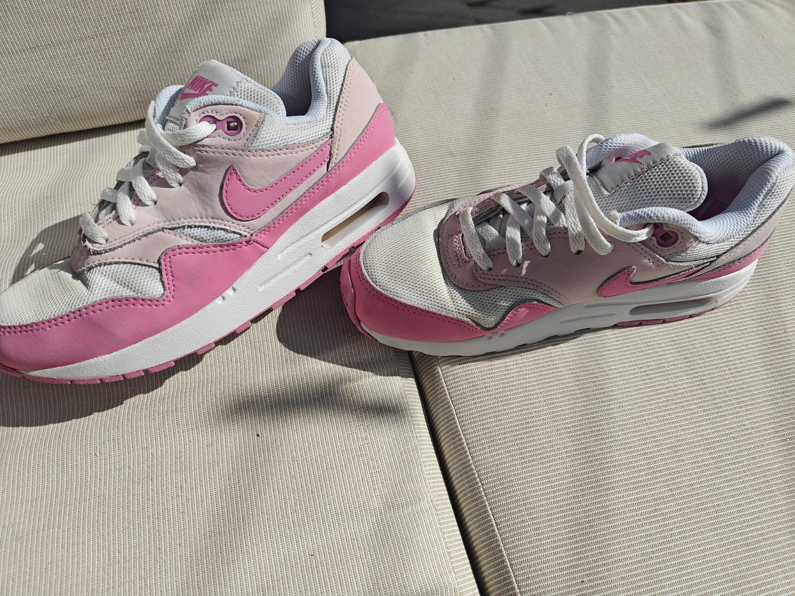 Nike Air Max roze sneakers - maat 36.5, Kleding | Dames, Schoenen, Nike, Ophalen of Verzenden, Sneakers of Gympen, Roze