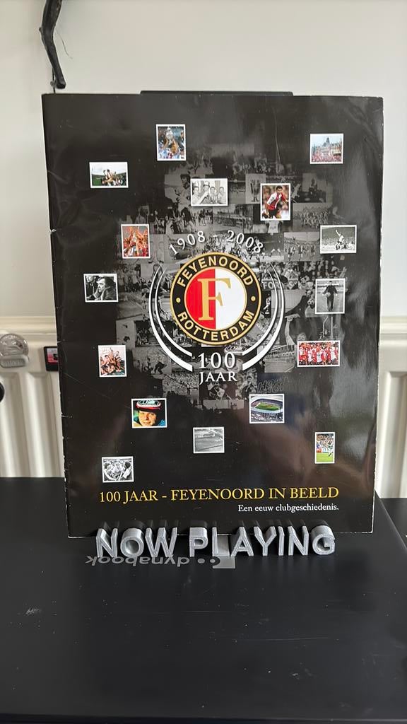 100 jaar Feijenoord in beeld (1908-2008), Verzamelen, Ophalen of Verzenden, Zo goed als nieuw, Ajax, Beeldje of Poppetje