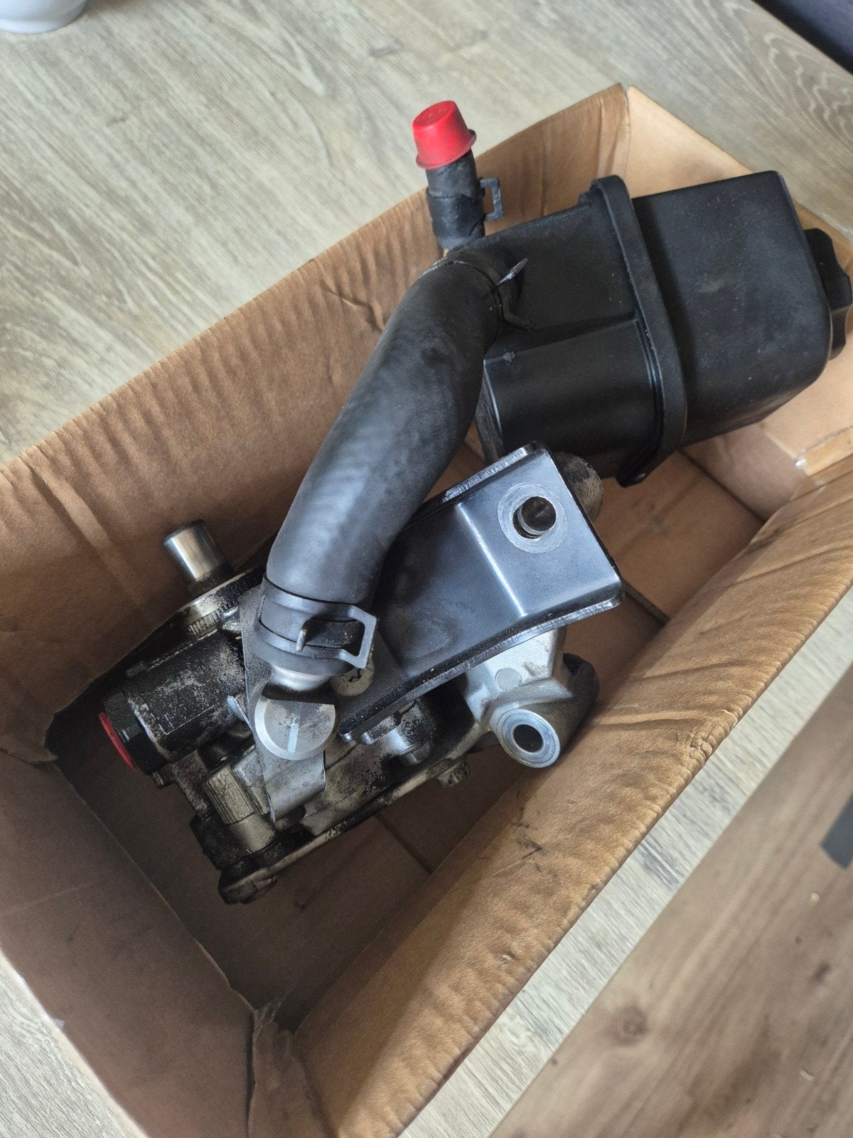 Stuurbekrachtigings pomp chevrolet camaro, Ophalen, Chevrolet