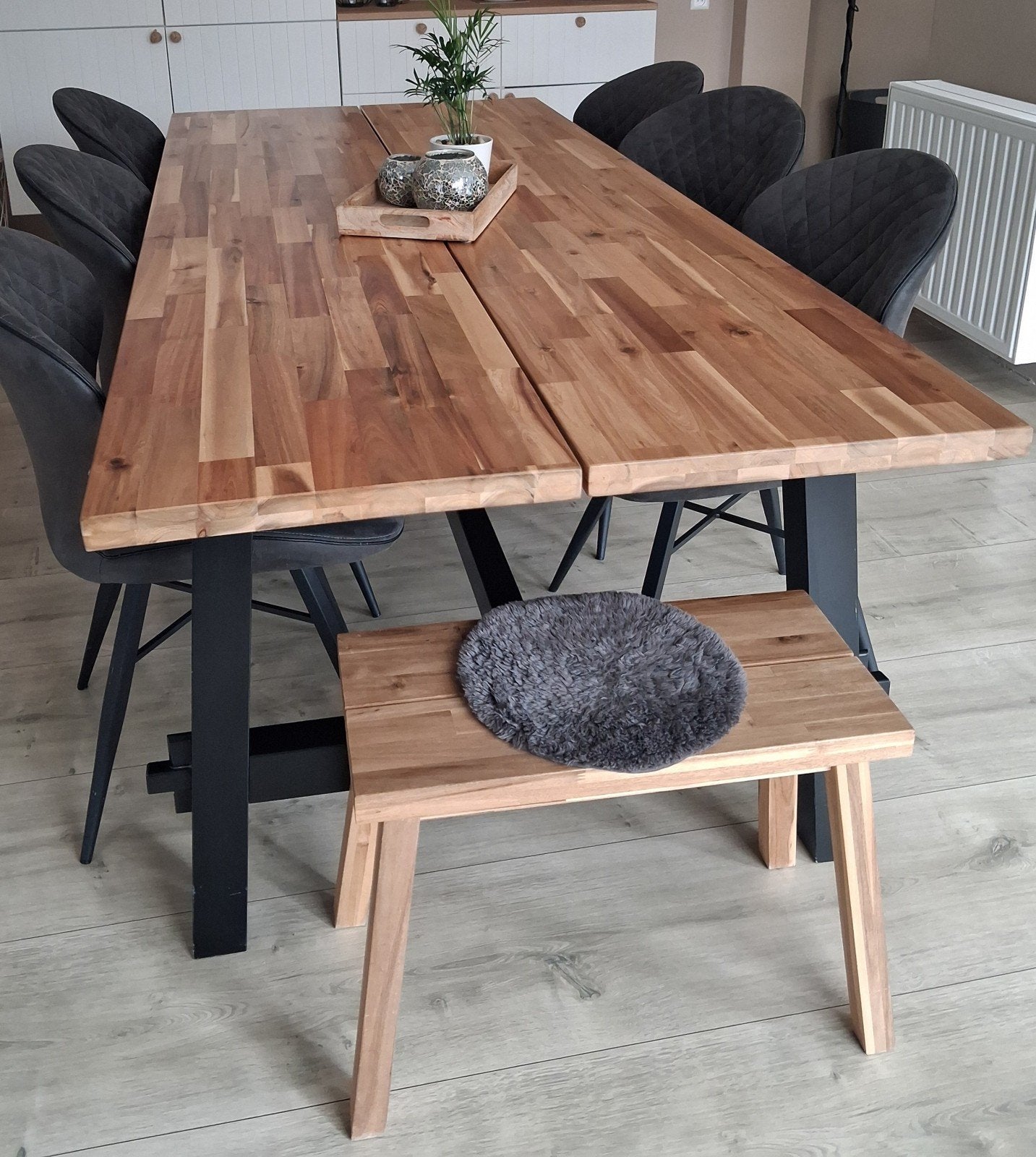IKEA SKOGSTA eettafel met 2 SKOGSTA krukjes, Gebruikt, 200 cm of meer, Vijf personen of meer, Rechthoekig