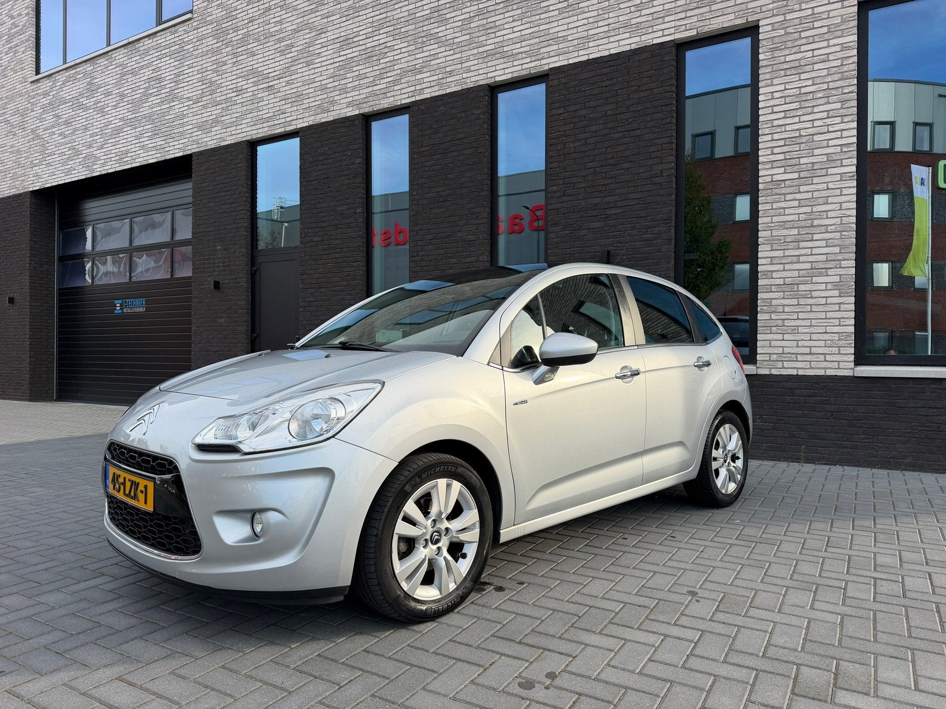 Citroen C3 1.6 VTi Exclusive, Auto's, Euro 5, Gebruikt, 4 cilinders, 49 €/maand