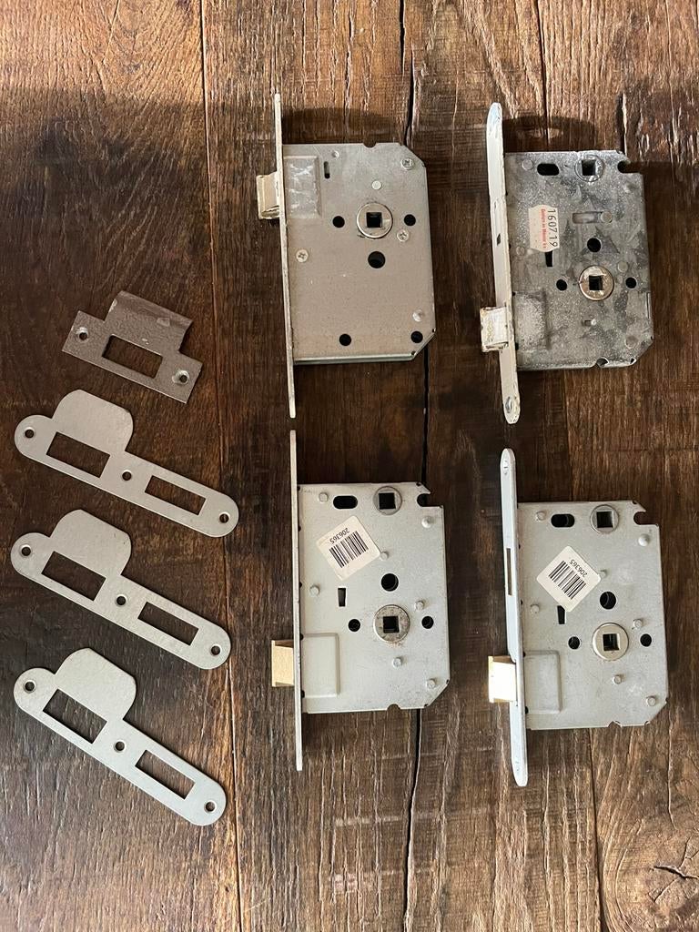 4 stuks Ivana deursloten met slotplaten, Doe-het-zelf en Verbouw, Ophalen of Verzenden, Zo goed als nieuw, IJzer, Slot