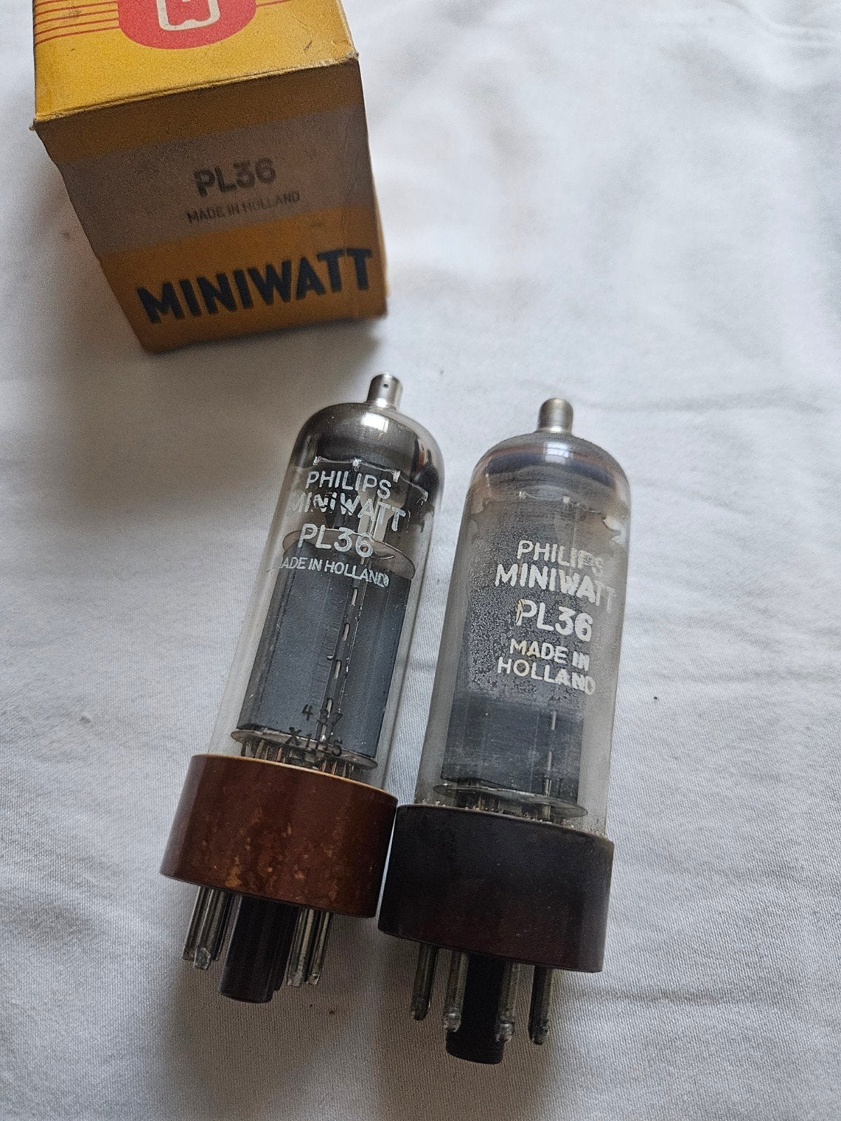 2xPhilips Miniwatt PL36 vacuümbuis(1×originele doos), Ophalen of Verzenden
