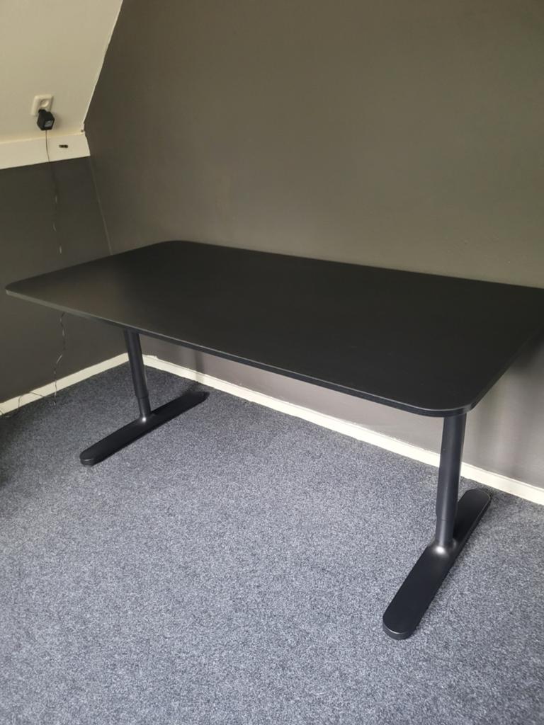 IKEA Bureau Bekant 160x80 in hoogte verstelbaar, Huis en Inrichting, Bureaus, Ophalen, Zwart, 160 cm, Zo goed als nieuw