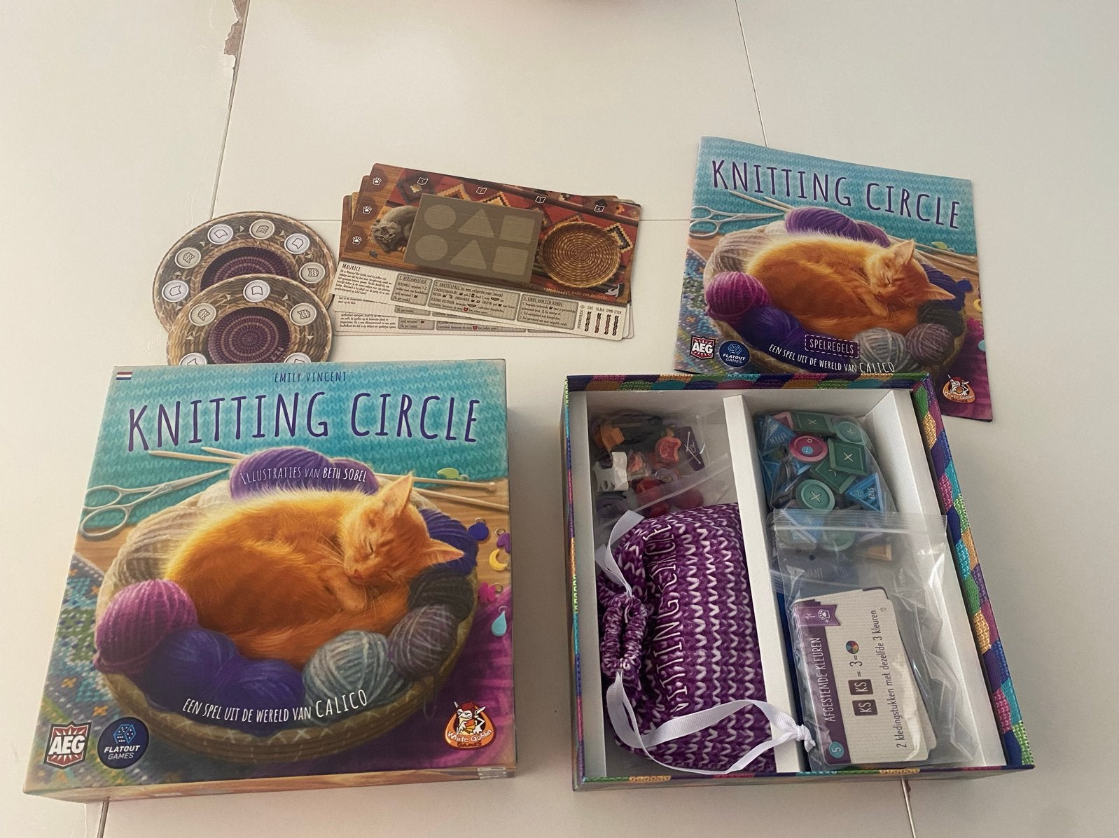 Knitting Circle Bordspel (NL), Een of twee spelers, Ophalen of Verzenden, Zo goed als nieuw