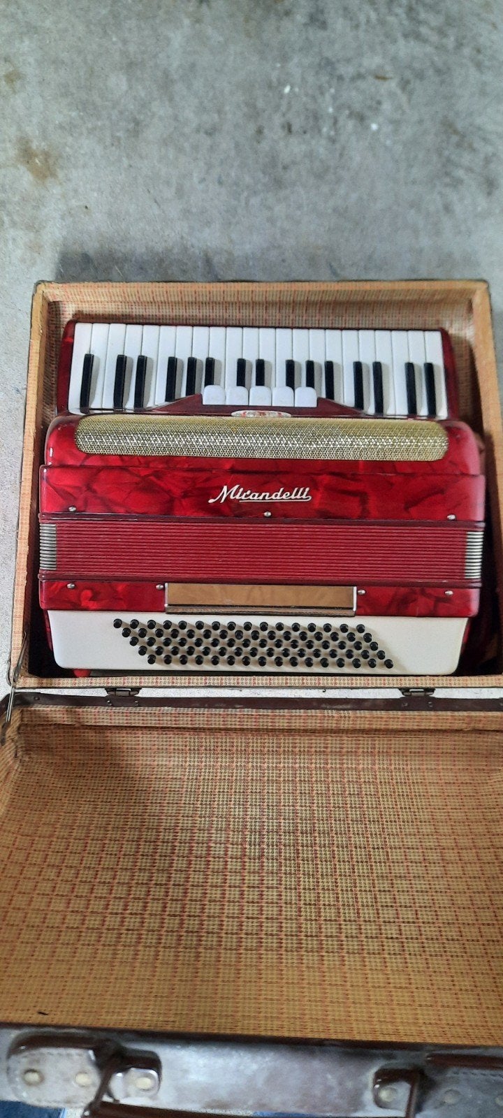 Mirandelli II Accordeon (80 bas/34 toetsen), Overige merken, 80-bas, Met koffer, Zo goed als nieuw