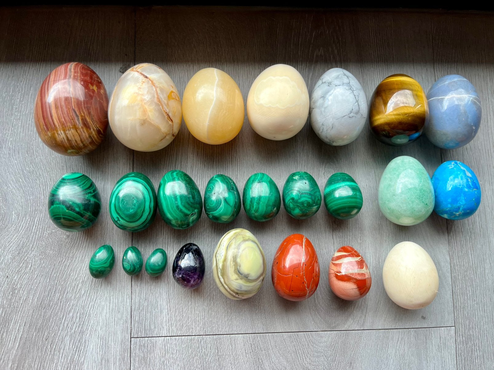 Partij mineraal ei – 2,5 kg – malachiet, tijgeroog etc, Ophalen of Verzenden