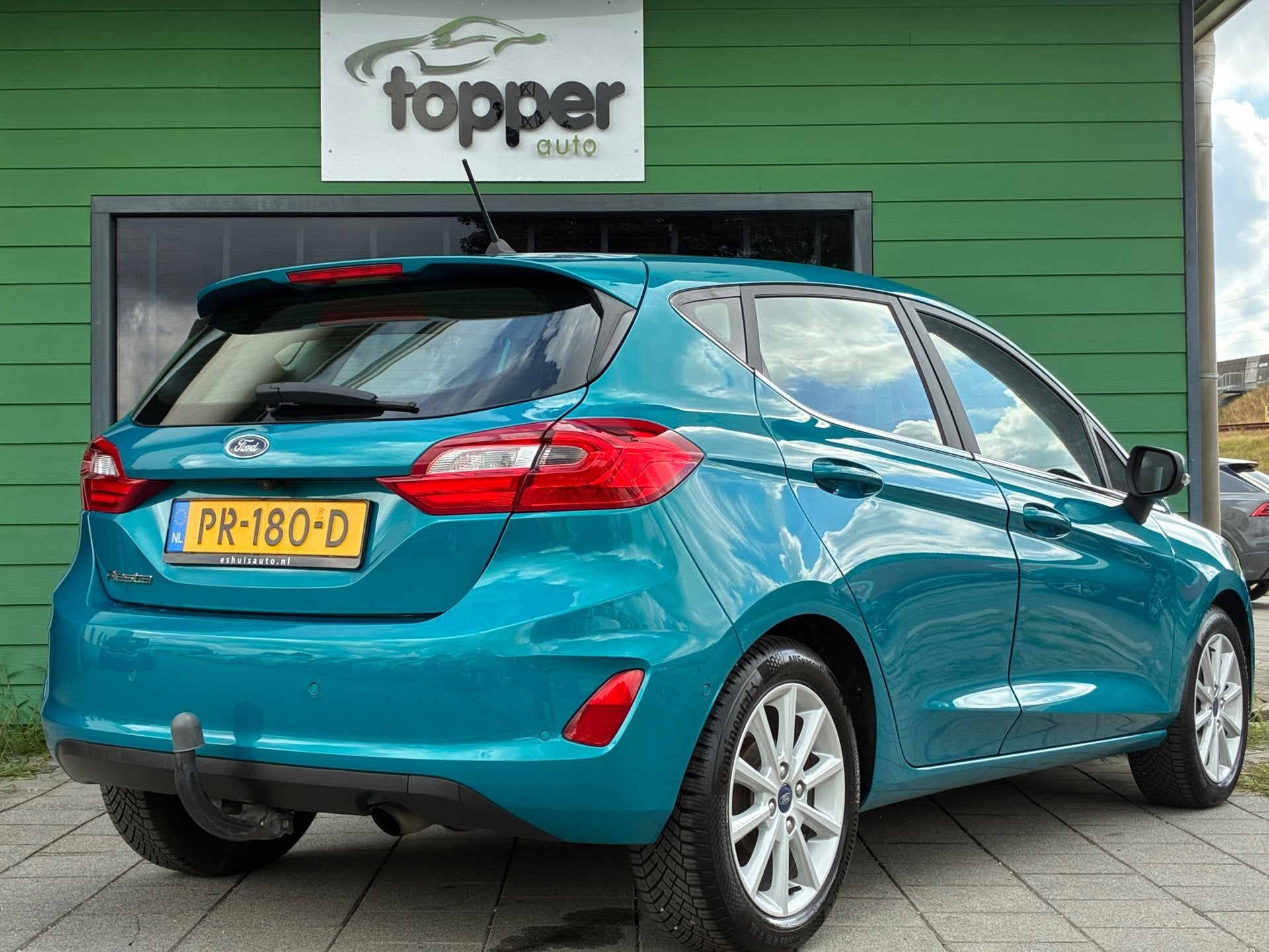 Ford Fiesta 1.0 EcoBoost Titanium|Camera|Navigatie|CruiseCon, Voorwielaandrijving, 1063 kg, Euro 6, 580 kg