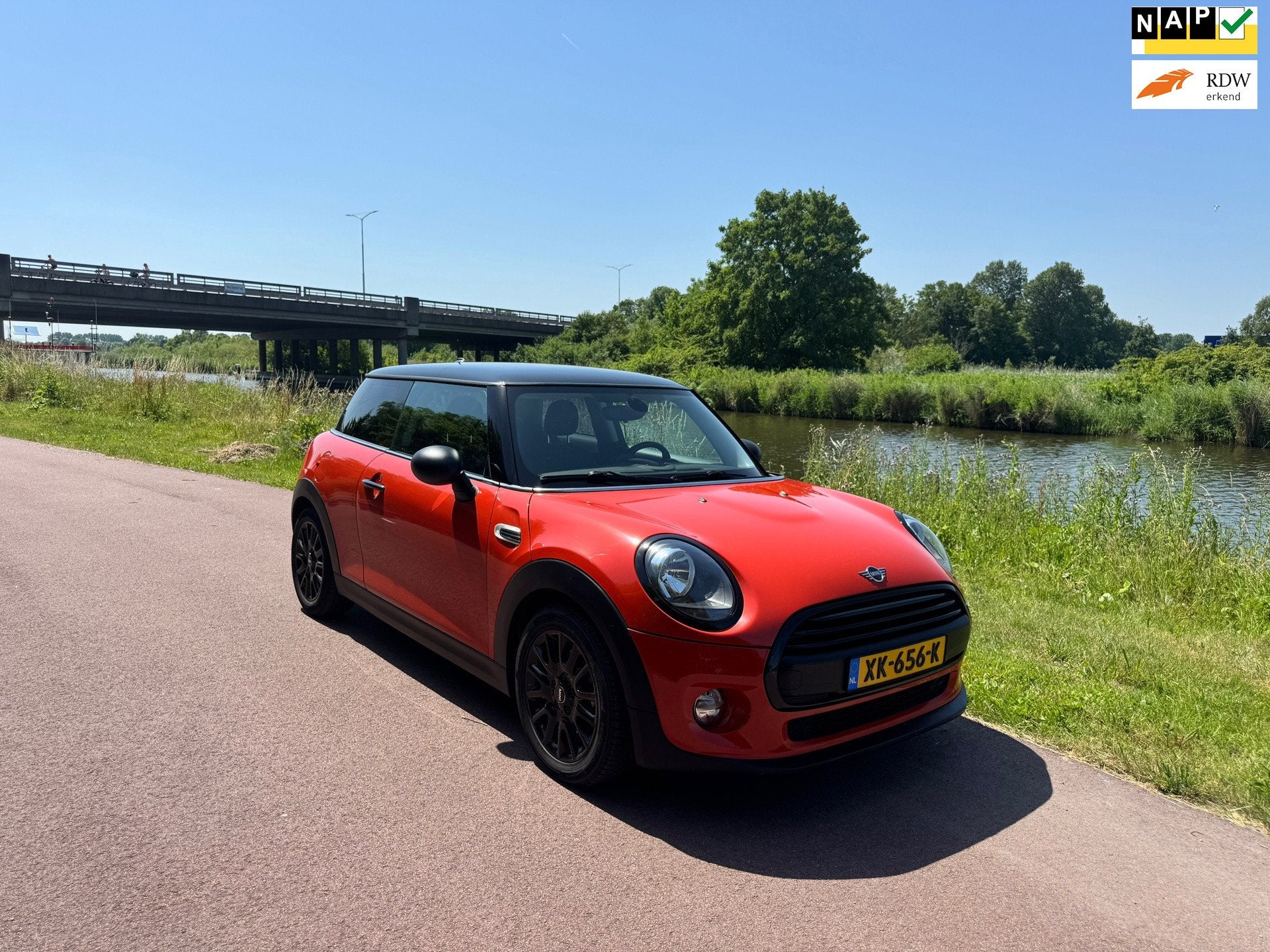 Mini 1.5 One First Salt |Dealer Onderh.|Navi|Luxe|, Auto's, Voorwielaandrijving, Dealer onderhouden, Stof, Gebruikt